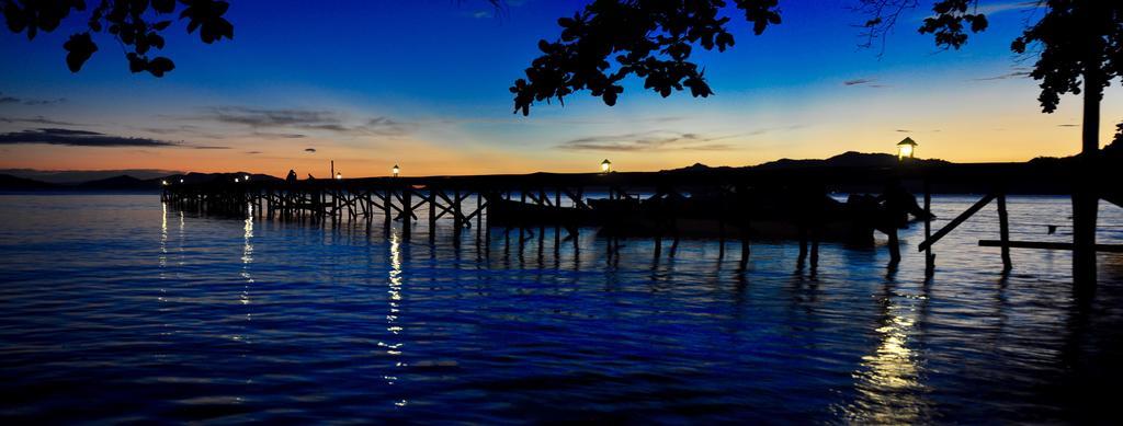 Raja Ampat Dive Resort Tapokreng Екстериор снимка
