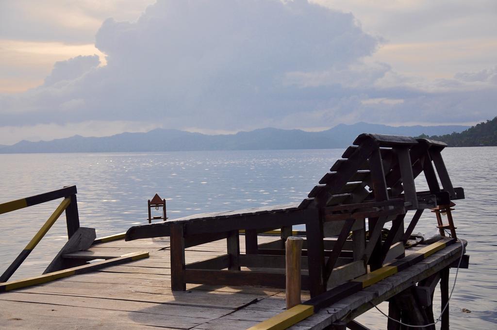 Raja Ampat Dive Resort Tapokreng Екстериор снимка