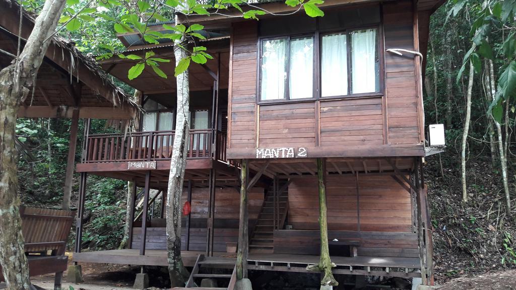 Raja Ampat Dive Resort Tapokreng Екстериор снимка